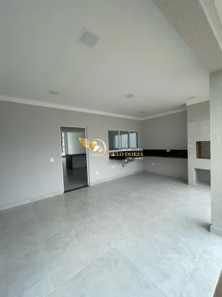 Imagem CASA À VENDA MODERNA E CHARMOSA-RECÉM CONSTRUÍDA COM VISTA PARA A NATUREZA EM CONDOMÍNIO FECHADO EM UBATUBA-SP