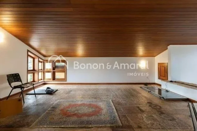 Imagem Excelente casa no Jd. Botânico.
Muito bem localizada.
Térrea, Área construída: 420 m²
- Living ...