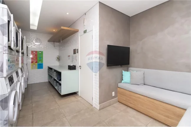 Imagem OPORTUNIDADE - Apartamento com 41m², varanda e vaga, ao lado da estação Vila Madalena