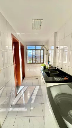 Imagem Apartamento de 4 quartos duas suítes, 4 vagas frente mar em à venda, Praia de I