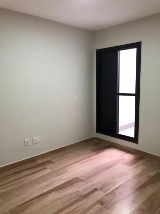 Imagem Imperdível casa à venda em São Paulo-SP, na Vila Prudente! 3 quartos, 3 suítes, 1 sala, 2 banheiros, 3 vagas de garagem. Confira!