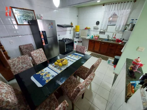 Imagem EXCELENTE CASA TRIPLEX COM MAIS DE 150M² E TERRAÇO AMPLO