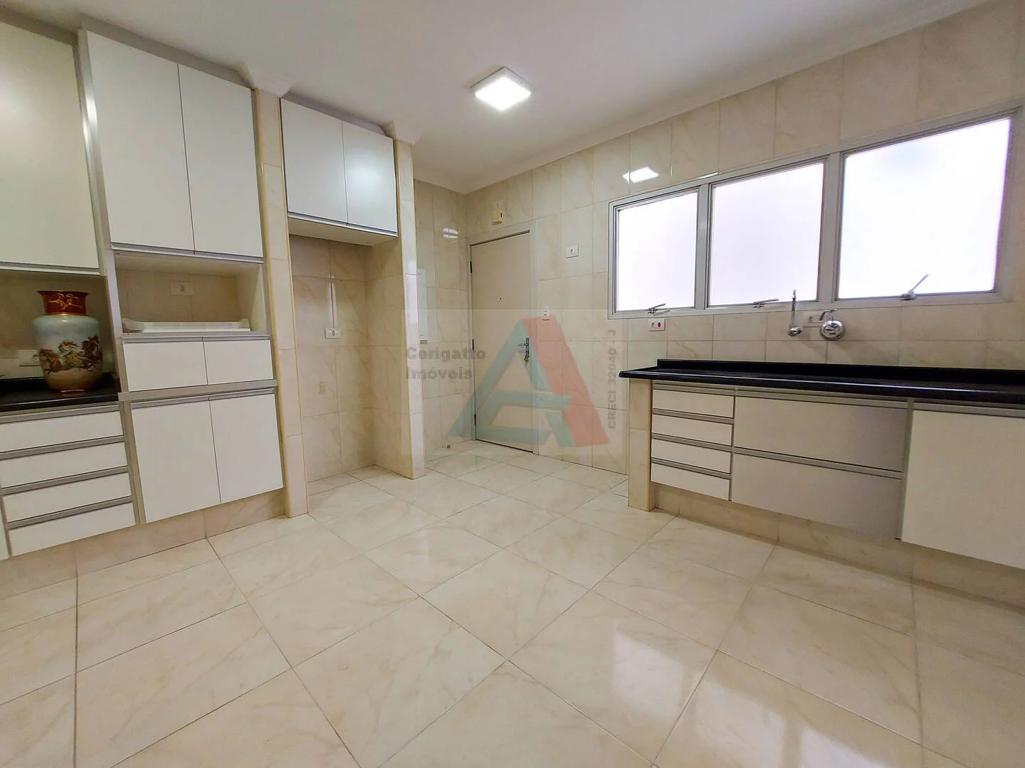 Excelente apartamento Bairro Santo Antônio em SCS