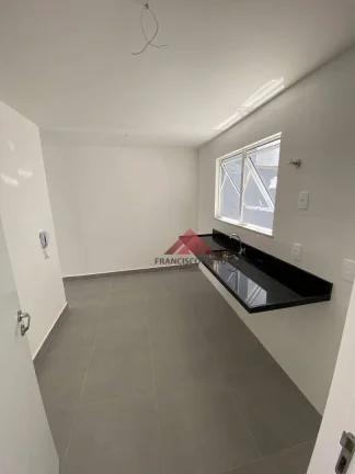 Imagem Venha morar em uma bela casa em pequeno condomínio a 3 minutos da Praia das Flechas.