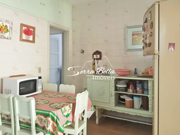 Imagem Casa com 3 dormitórios à venda, 210 m² por R$ 890.000,00 - Vargem Grande - Teresópolis/RJ