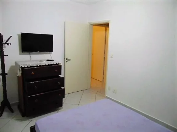 Imagem Praias das Pitangueiras, na quadra da praia, 30 metros do Shopping.