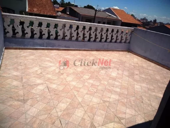 Imagem Sobrado 3 dorms c/ suite ,varanda , Quintal grande, Edícula, 2 vagas bairro Jardim Las Vegas em Santo André.