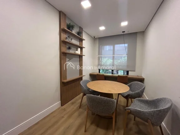 Imagem Apartamento à venda no Cambuí, Campinas/SP. O imóvel conta com um dormitório, ampla sala para do...