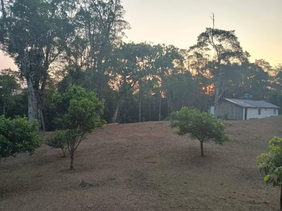 Imagem CHÁCARA LOCALIZADA NO BAIRRO RIO BONITO - TAPIRAÍ - SP