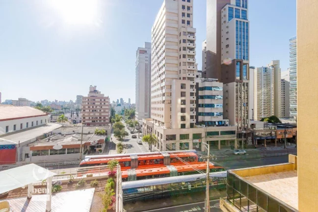 Imagem Estuda Permuta - Apartamento 4 quartos, 2 suítes, 297m2 e 2 vagas à venda no Água Verde