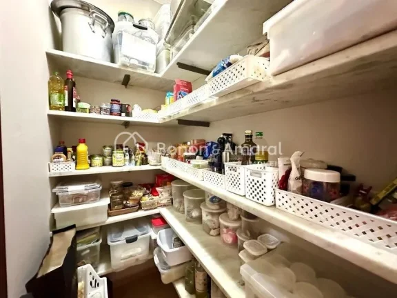 Imagem Espetacular apartamento à venda no Cambuí, com 4 dormitórios, sendo 3 suítes, e um total de 5 ba...