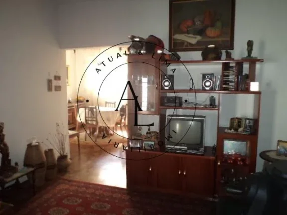 Imagem Casa Versátil com 3 Dormitórios: Ideal para Uso Comercial ou Residencial!