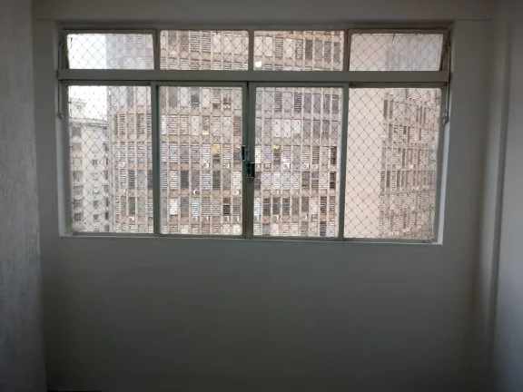 Imagem Apartamento com 1 dormitório e vaga de garagem na República