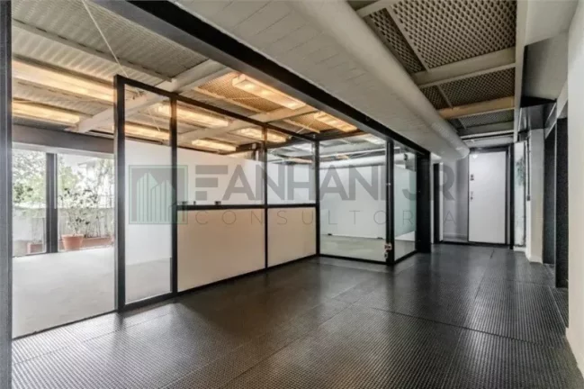Imagem Excelente Casa Comercial para Locação em São Paulo-SP, Jardim Paulista: 15 Salas, 8 Banheiros, 8 Vagas de Garagem, 1.033m².