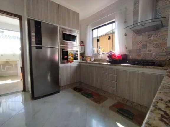 Imagem Sobrado com 3 dormitórios à venda, 164 m² por R$ 640.000,00 - Jardim Cacique - Suzano/SP