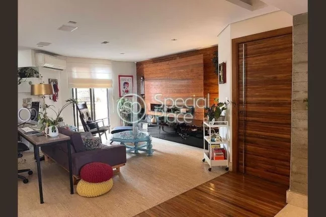 Imagem Cobertura em rua cobiçada de Perdizes. Totalmente reformada e planejada pelo escritório Fish Arqui...