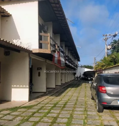 Imagem Casa duplex em condomínio à venda em Cabo Frio