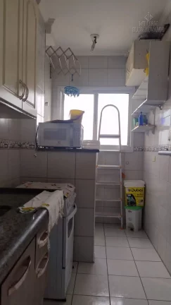Imagem Apartamento com Sacada e Lazer Completo – Vila Tupi, Praia Grande-SP