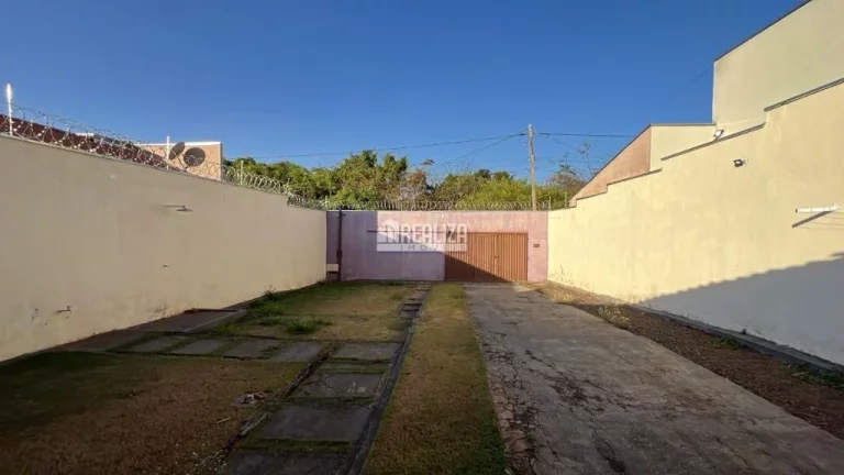 Imagem Casa à venda no Jardim Nenê Gomes, Uberaba!