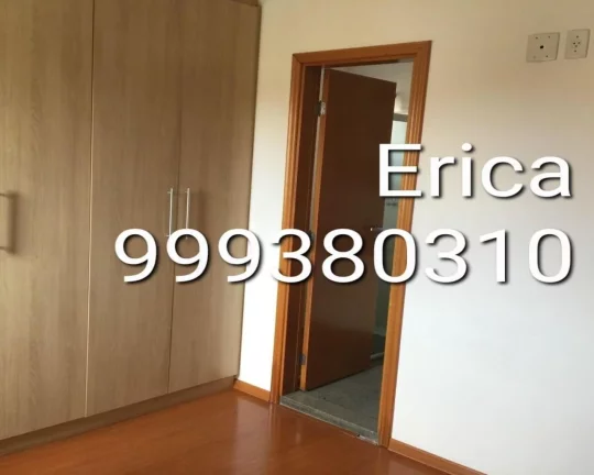 Imagem Lindo sobrado em condomínio fechado com 4 suítes FL11