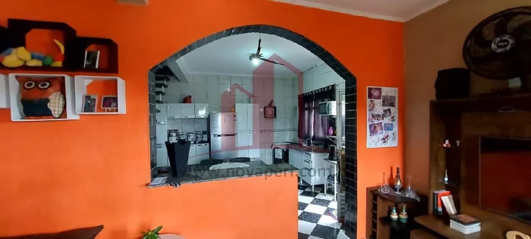 Imagem Imperdível oportunidade: Casa à venda em Franco da Rocha-SP, Centro. 3 quartos, 1 suíte, 1 sala, 2 vagas, 166,30m².