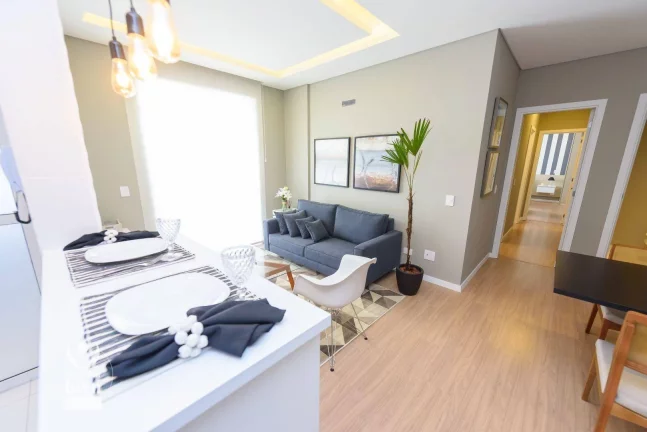 Imagem Apartamento com 3 quartos (1 suíte), sacada com churrasqueira à venda por R$ 777.000 - Mercês - Curitiba/PR