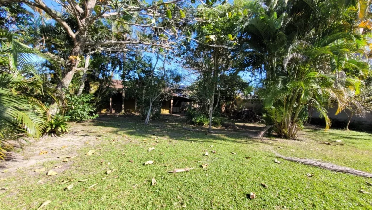 Imagem VENDIDO PELA MOVA! Casa com dois terrenos, quadra mar em Itapoá