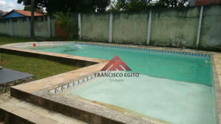 Imagem Casa com 6 dormitórios à venda, 300 m² por R$ 900.000,00 - Vila Capri - Araruama/RJ