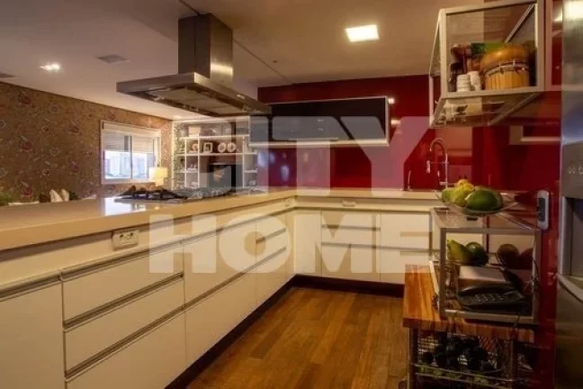 Imagem Apartamento de 238m² resultado de uma junção de dois aptos criada pela construtora durante a obra...
