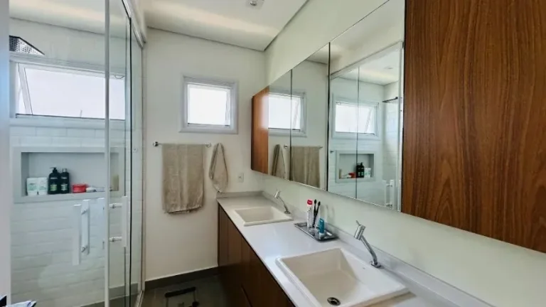 Imagem Casa Térrea de Alto Padrão no Condomínio Reserva São José com Piscina, 4 Suítes e Home Office