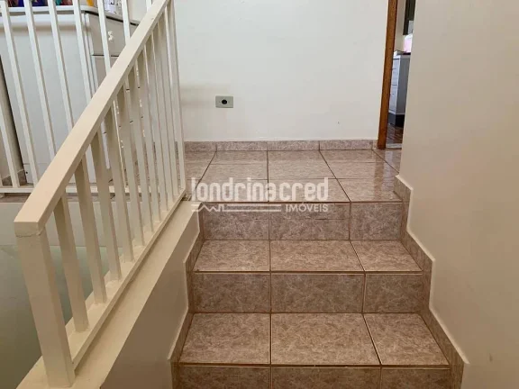 Imagem Charmoso Sobrado Geminado: 3 Quartos, 1 Banheiro + Lavabo, 2 Vagas, 115 m² com Energia Solar, Ar Condicionado e Ótima Localização Próxima à Av. São João!