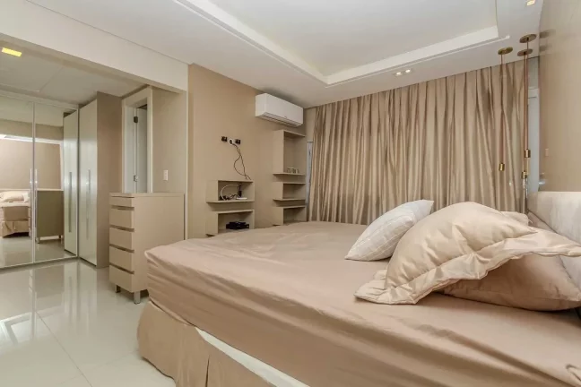 Imagem Apartamento de 3 suites e 1 vaga de garagem frente mar em Balneário Camboriú/SC