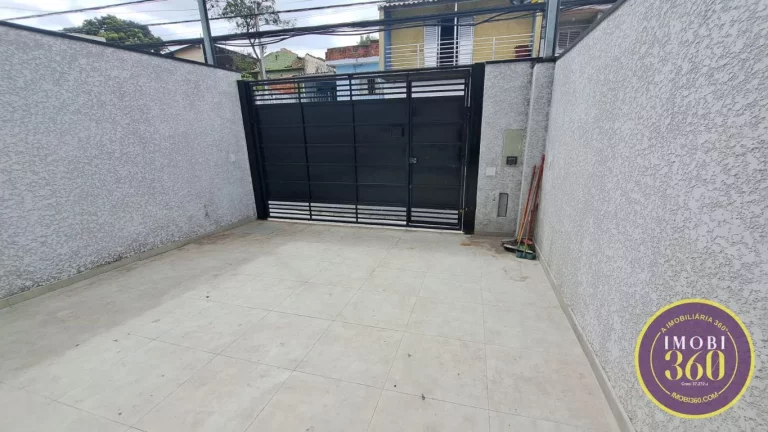 Imagem Sobrado com 2 Quartos (2 suites) e 2 banheiros à Venda, 107 m²