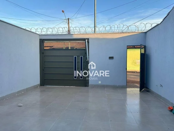 Imagem Casa com 3 dormitórios à venda, 109 m² por R$ 350.000,00 - Setor Planalto - Itumbiara/GO