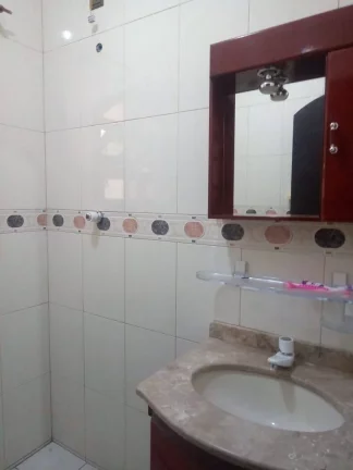 Imagem Sobrado com 3 dormitórios para alugar, 243 m² por R$ 2.500,00/mês - Parque Marajoara - Santo André/SP
