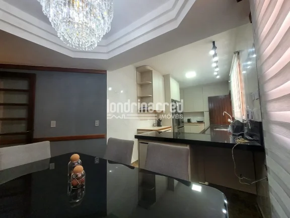 Imagem Amplo apartamento à venda no Residencial Parque Imperial em Londrina, com 4 dormitórios, 3 suítes, 215 m² de área útil e 2 vagas de garagem