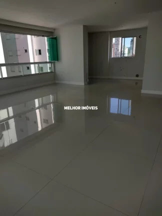 Imagem Apartamento com Linda Vista Mar á Venda com 03 Suítes na quadra do mar em Balneário Camboriú