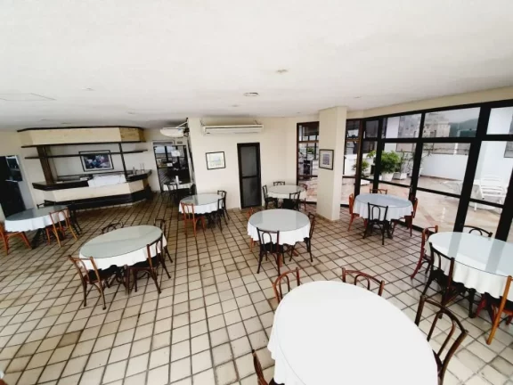 Imagem Flat com 2 dormitórios à venda, 76 m² - Pitangueiras - Guarujá/SP