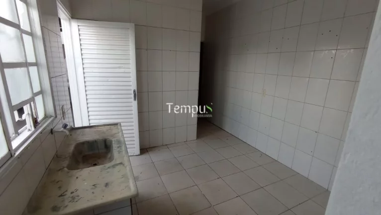 Imagem Casa Padrão, Casa com 2 dormitórios + 3 barracões à venda, 300 m² por R$ 450.000 - Cidade Livre - Aparecida de Goiânia/GO