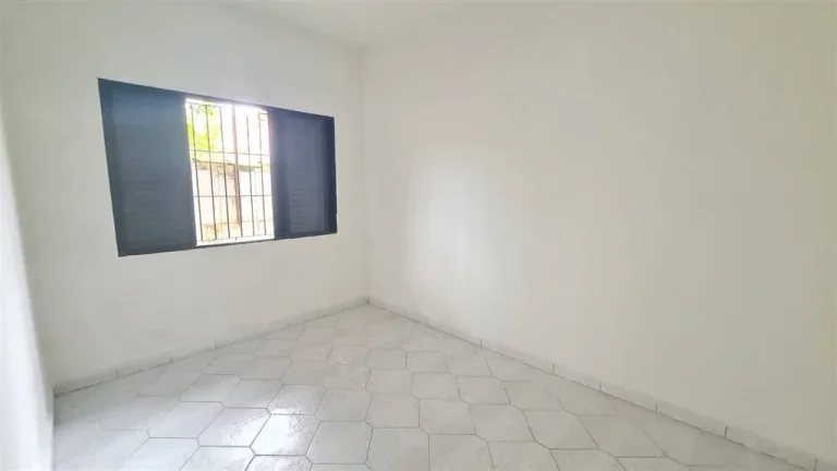 Imagem CASA COM 70 m² - MARACANÃ - PRAIA GRANDE SP