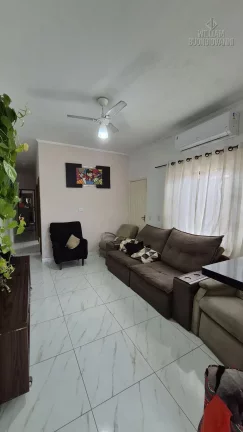 Imagem CASA GEMINA COM 2 DORMITÓRIOS SENDO 1 SUÍTE NA SOLEMAR