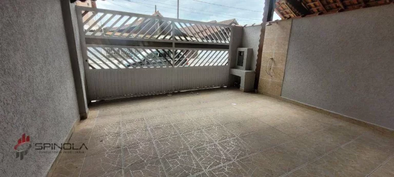 Imagem Casa com 2 dormitórios à venda, 70 m² por R$ 399.000,00 - Maracanã - Praia Grande/SP