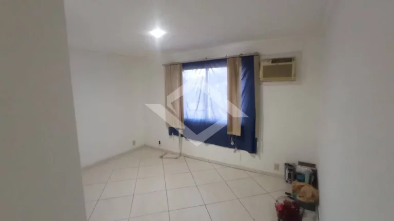 Imagem Casa Triplex- 3 suítes- 119m²- Curicica