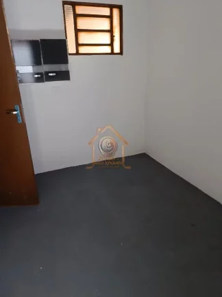 Imagem VENDO CASA COM EDICULA NO JD MARIA LUCIA