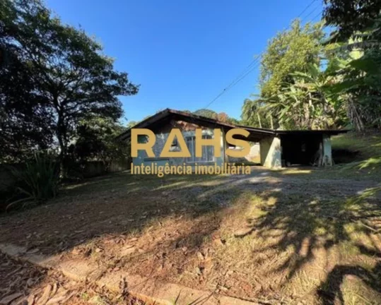 Terreno no Bairro America com 631,32 m2 Excelente terreno no bairro America, plano, com 631,32 m2, l...