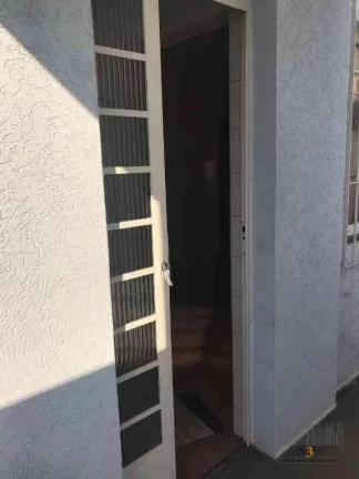Imagem Casa à venda no Alto da Lapa São Paulo SP com 2 dormitórios, 1 banheiro, 2 vagas de garagem e 170m² de área construída.