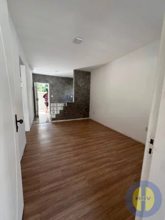 Imagem Casa de 2 quartos em condomínio fechado