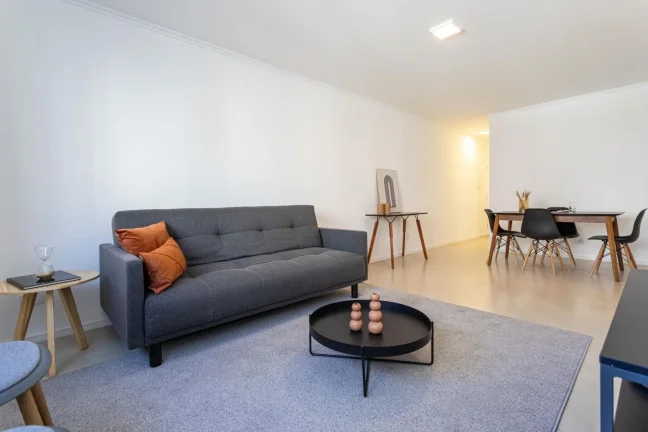 Imagem Apartamento 95M² Reformado, 3Q, 2 Banheiros, 1 Vaga.