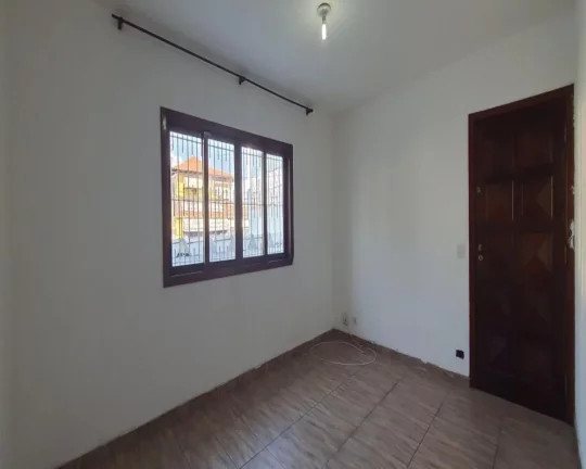 Imagem Sobrado à venda no Butantã com 3 dormitórios, quintal e 2 vagas de garagem.