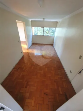 Imagem Apartamento à venda com 2 quartos no condomínio Edifício Karina, São Paulo - SP
